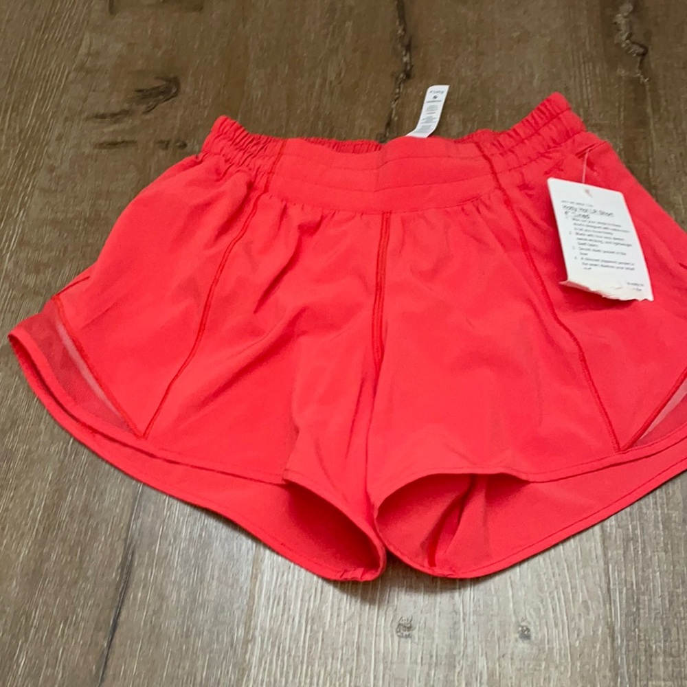 New Lululemon 4 Tall
